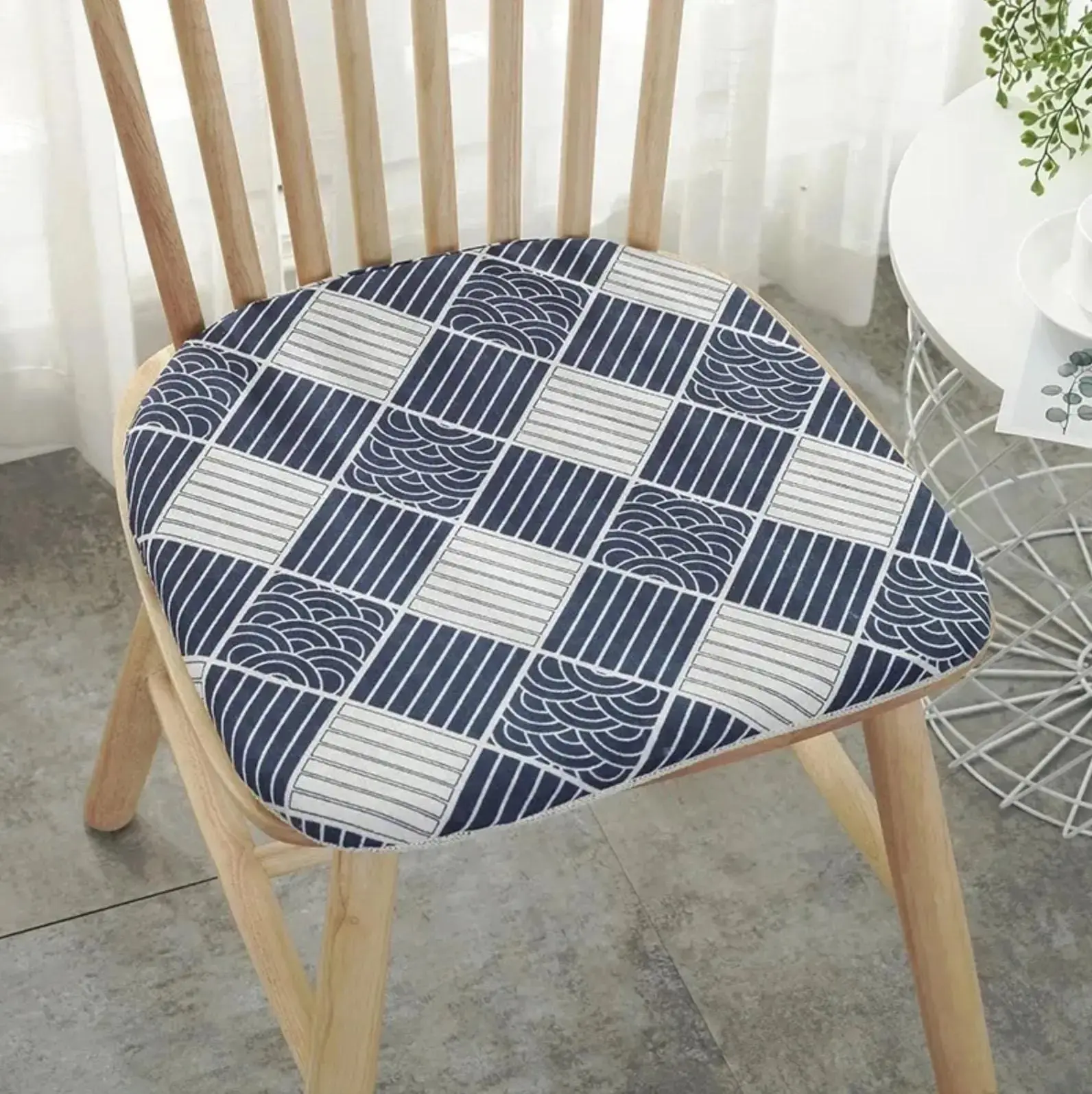 Flat Japanese cushion for chair 'Kasuga' - Image 2