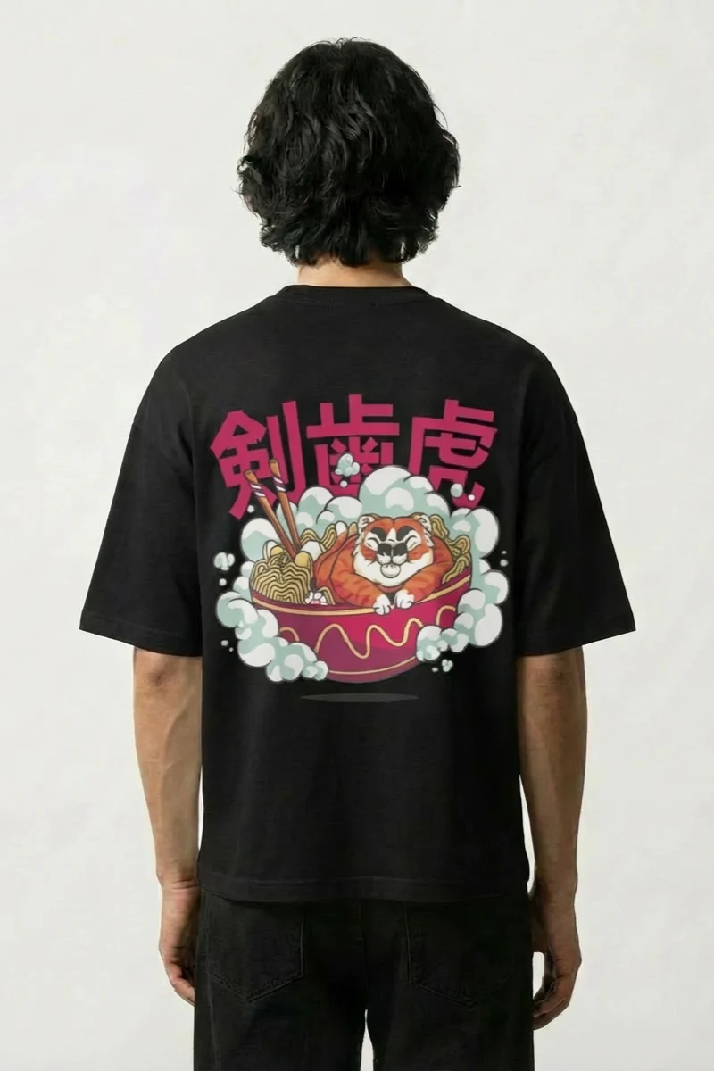 T-Shirt with Japanese Writing - らーめん